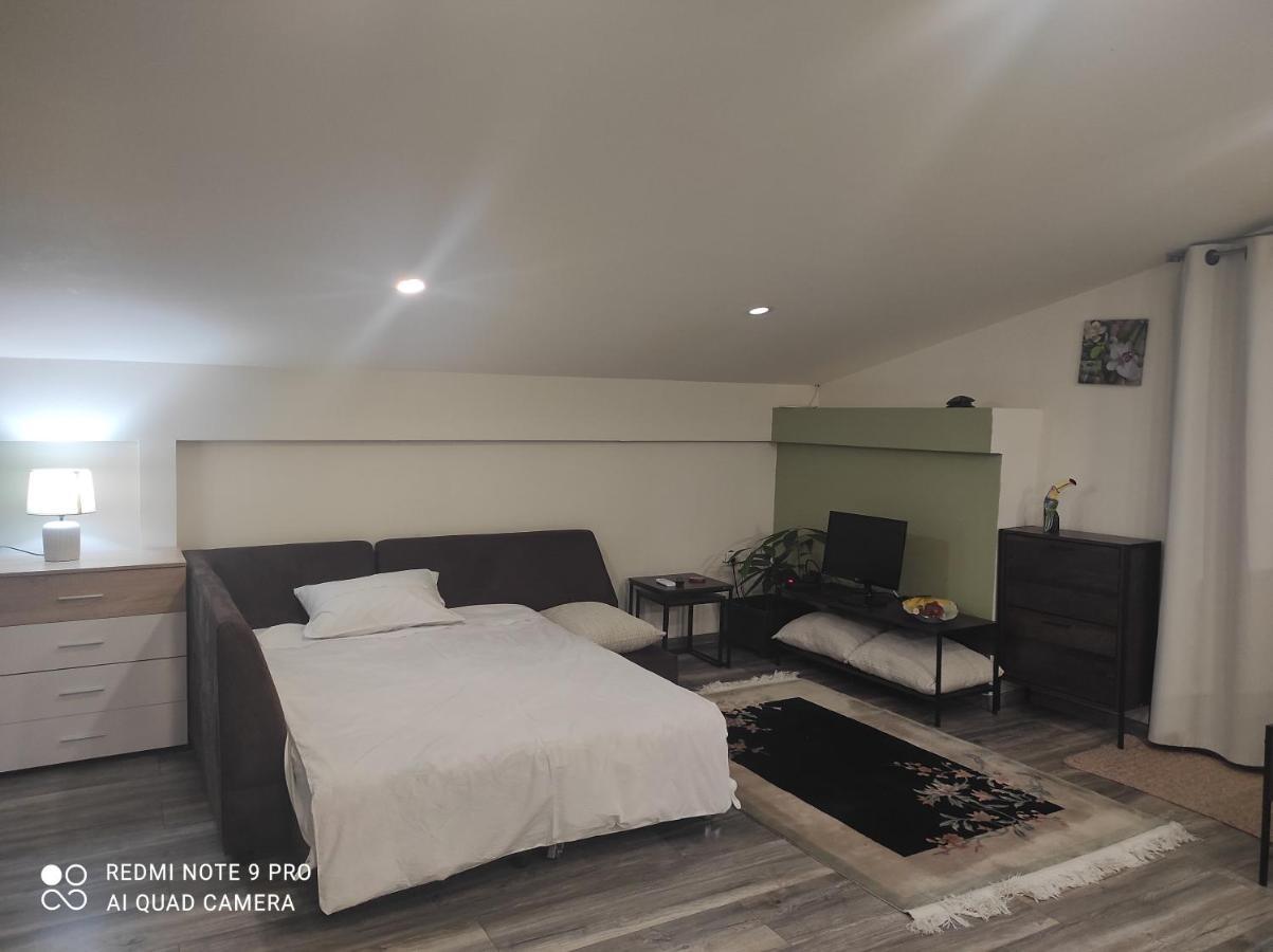 Apartamento Σοφίτα Καλλύνω Tesalónica Exterior foto